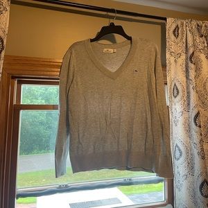 VINEYARD VINES v neck sweater